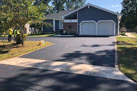 Best Asphalt Driveway Installation  in Fort Wayne, IN